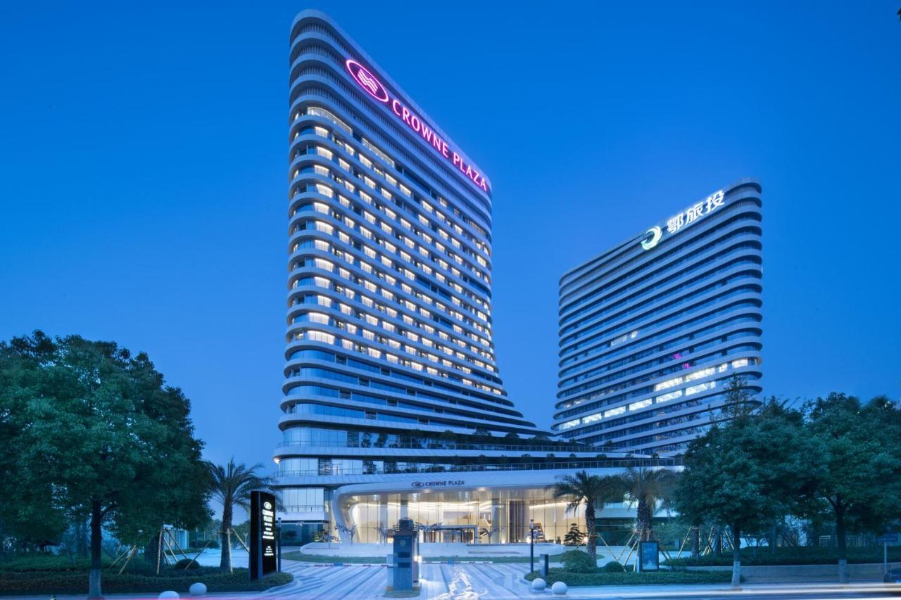 Crowne Plaza Wuhan Optics Valley By Ihg Eksteriør bilde