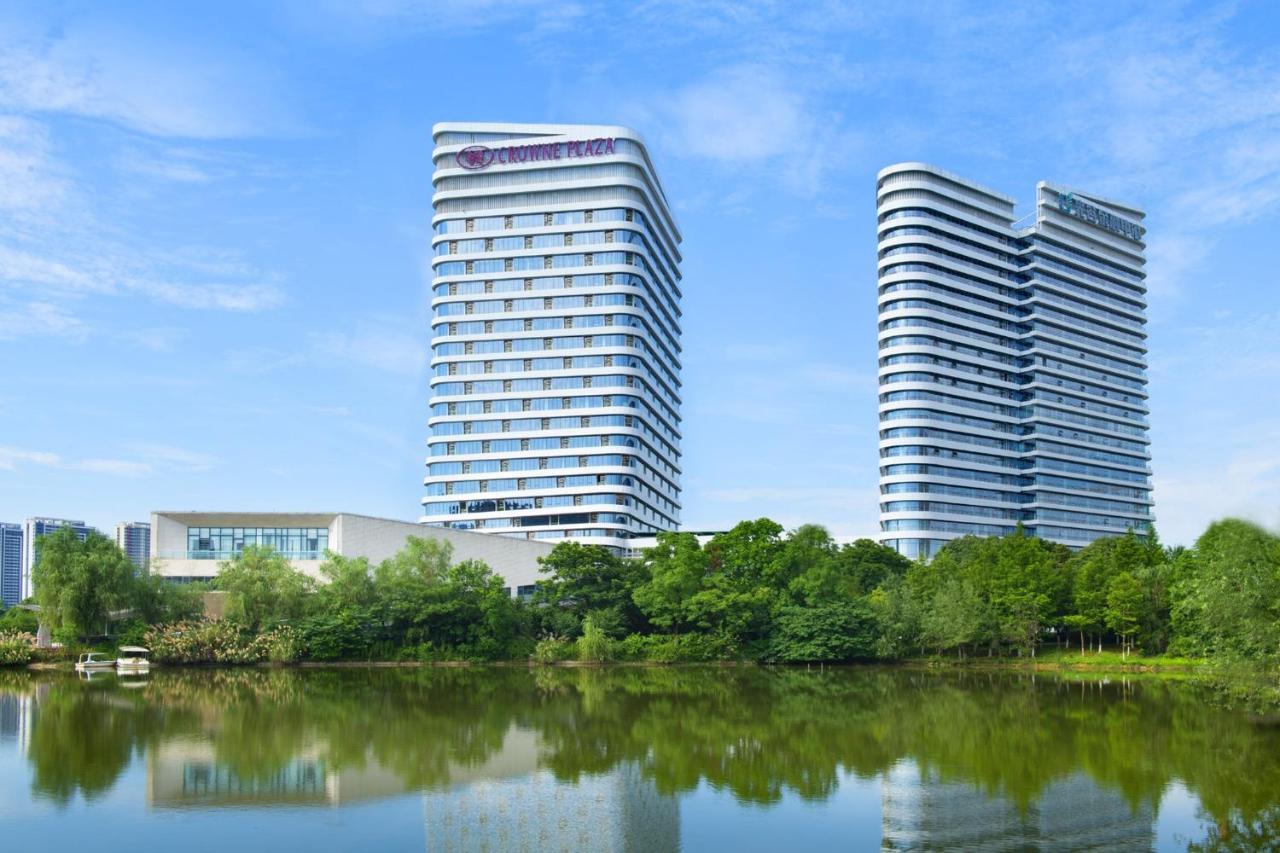 Crowne Plaza Wuhan Optics Valley By Ihg Eksteriør bilde
