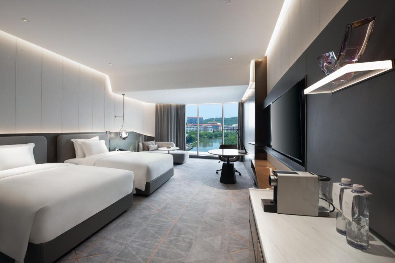 Crowne Plaza Wuhan Optics Valley By Ihg Eksteriør bilde