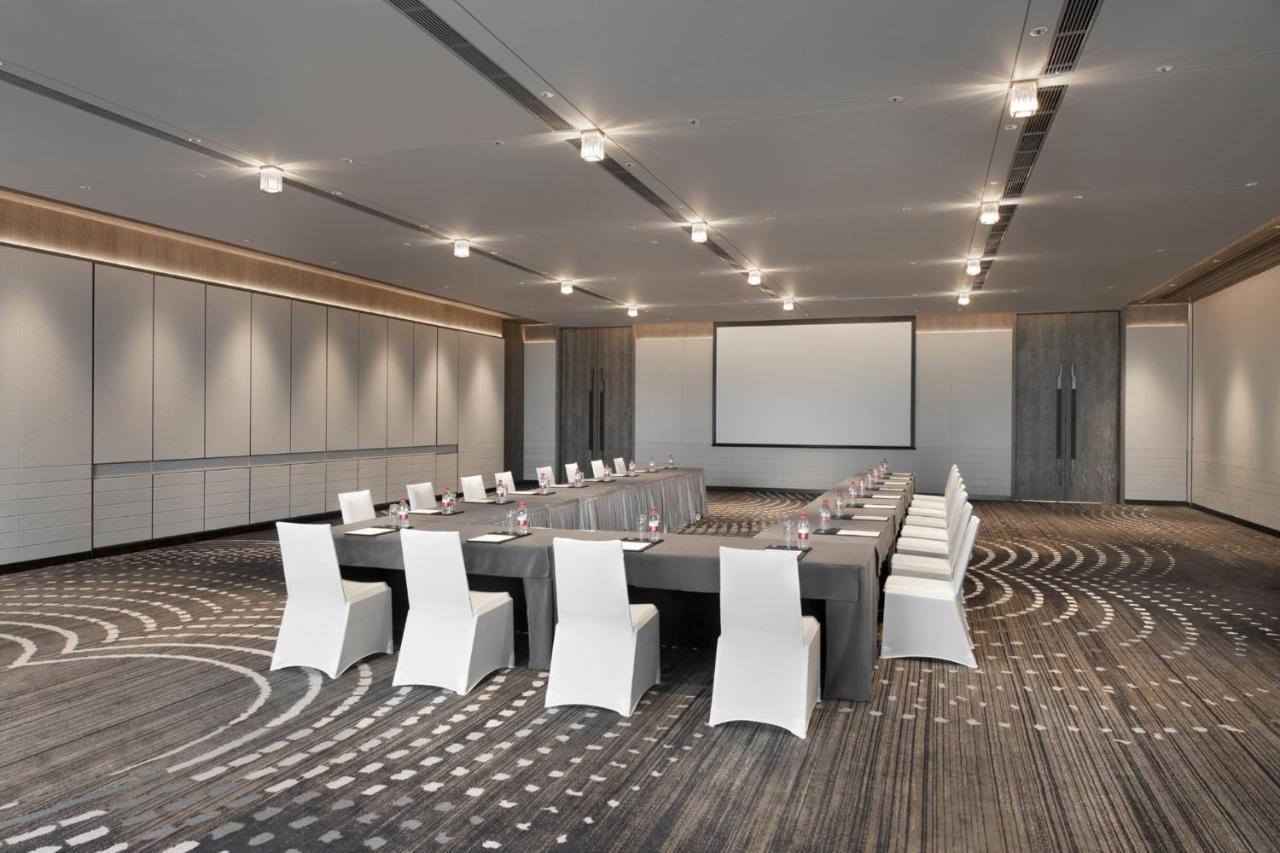 Crowne Plaza Wuhan Optics Valley By Ihg Eksteriør bilde