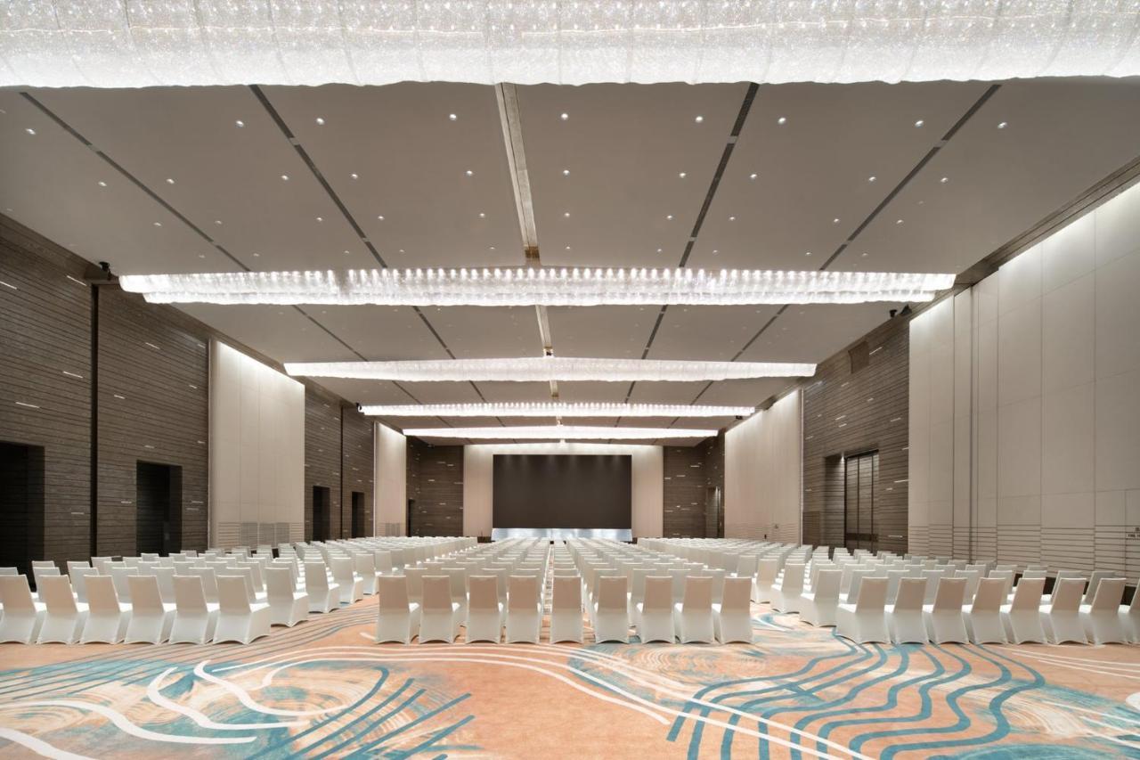 Crowne Plaza Wuhan Optics Valley By Ihg Eksteriør bilde