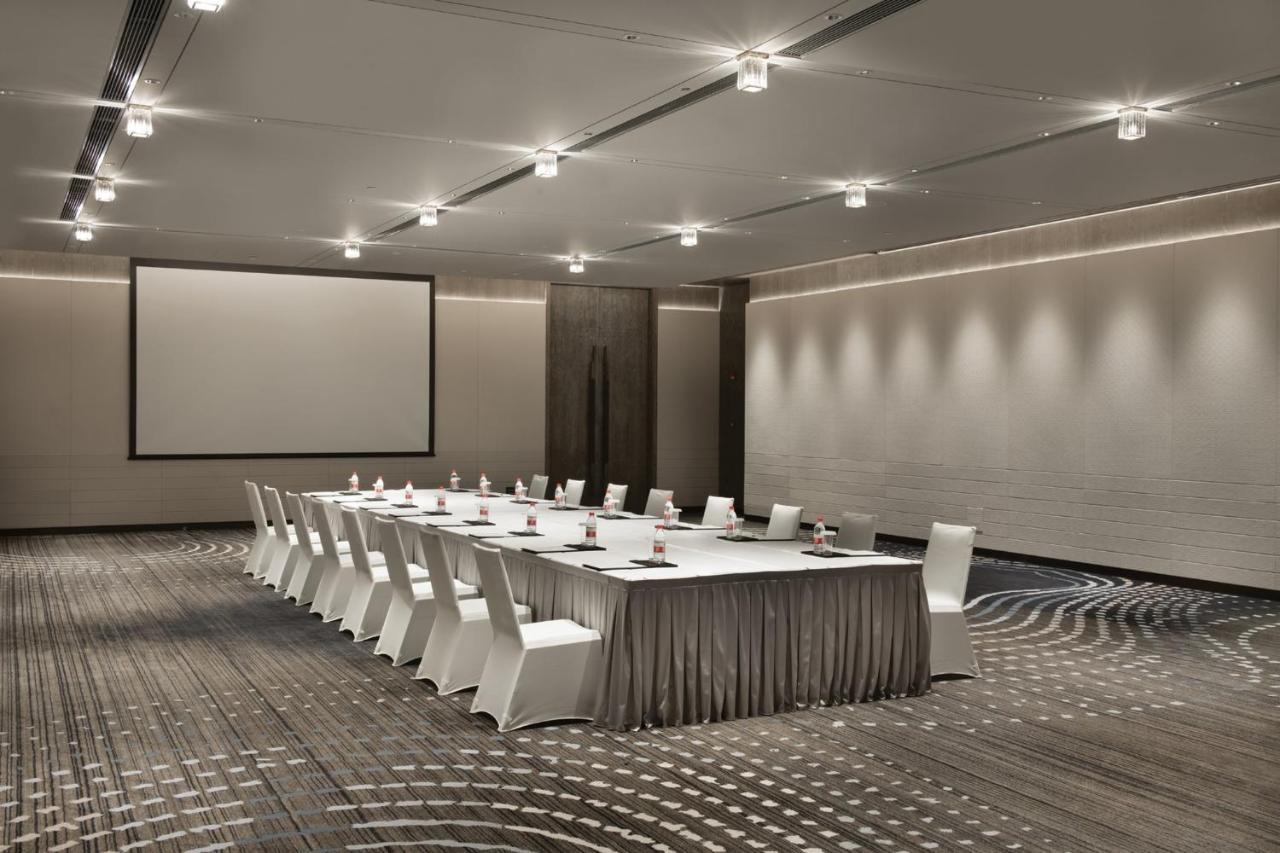 Crowne Plaza Wuhan Optics Valley By Ihg Eksteriør bilde
