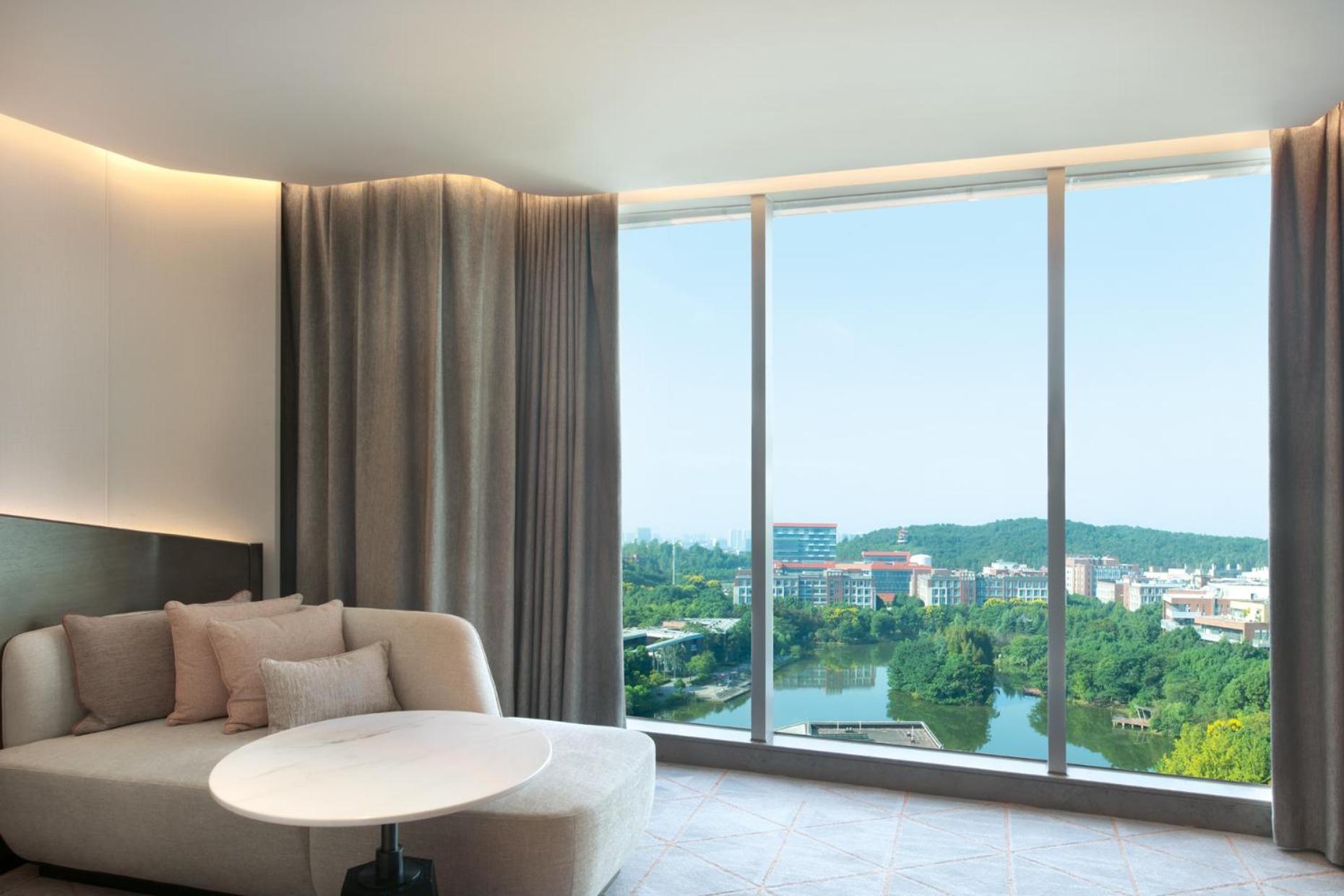 Crowne Plaza Wuhan Optics Valley By Ihg Eksteriør bilde